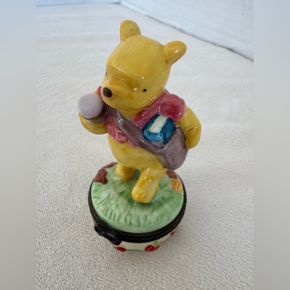 Midwest Cannon Falls Disney Winnie the Pooh Trinket Box August Back To School - Picture 3 of 9